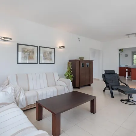 Xipell 9 קאלה סנטאנדריה